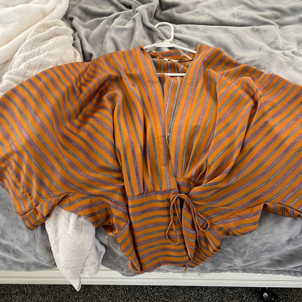 Nursing friendly Vici top
